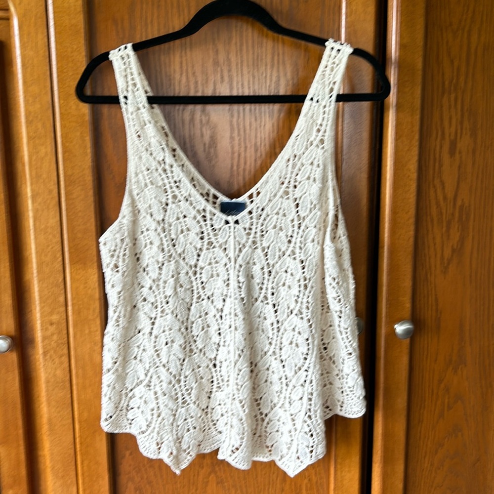 NWT Daytrip size small tank top from Buckle